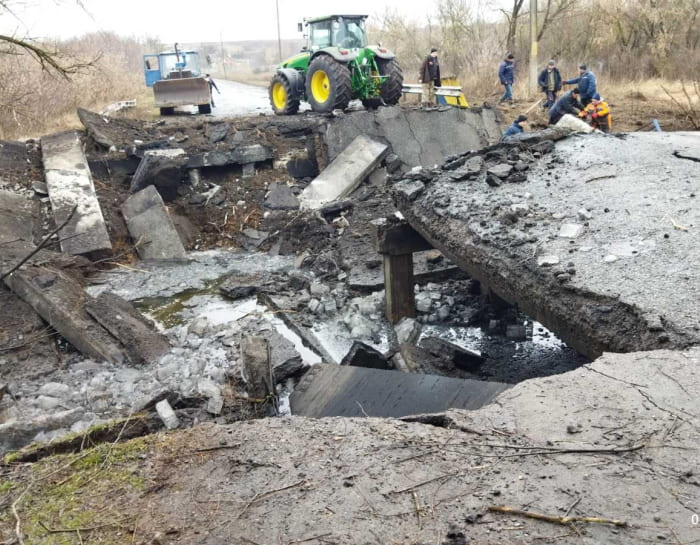 взорванный мост в Алексеевке