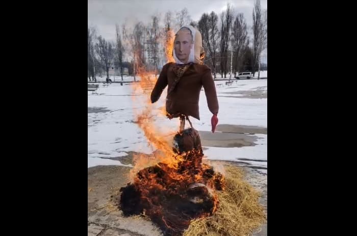 сожжение чучела Путина